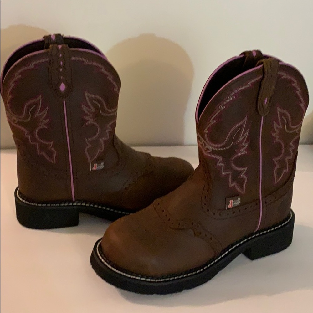 Justin Gypsy Steel cowgirl boots NWOT